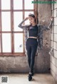Beautiful Yoon Ae Ji poses glamor in gym fashion photos (56 photos) P5 No.a12f39
